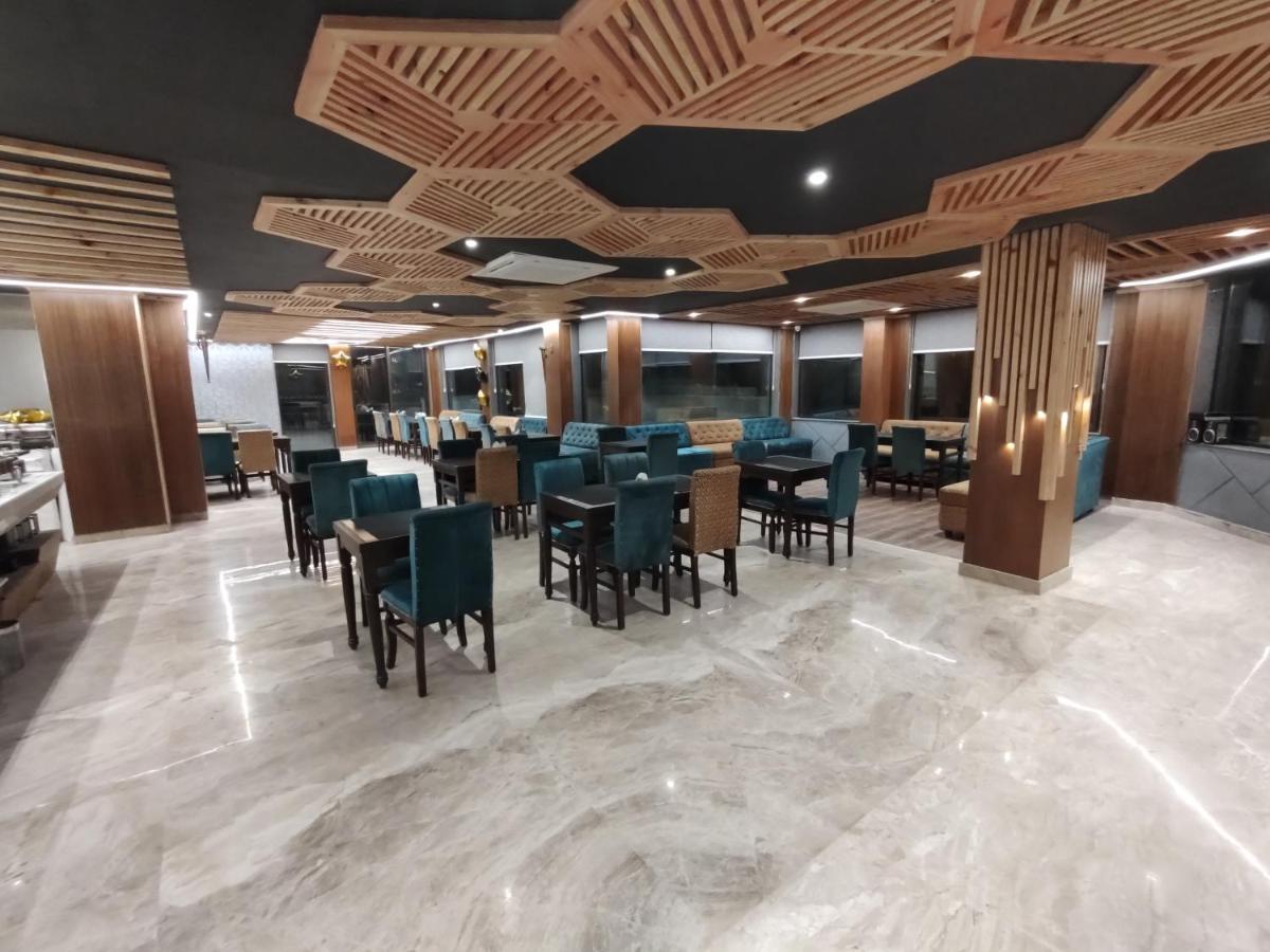 Sagrika Resort Dalhousie Exteriör bild