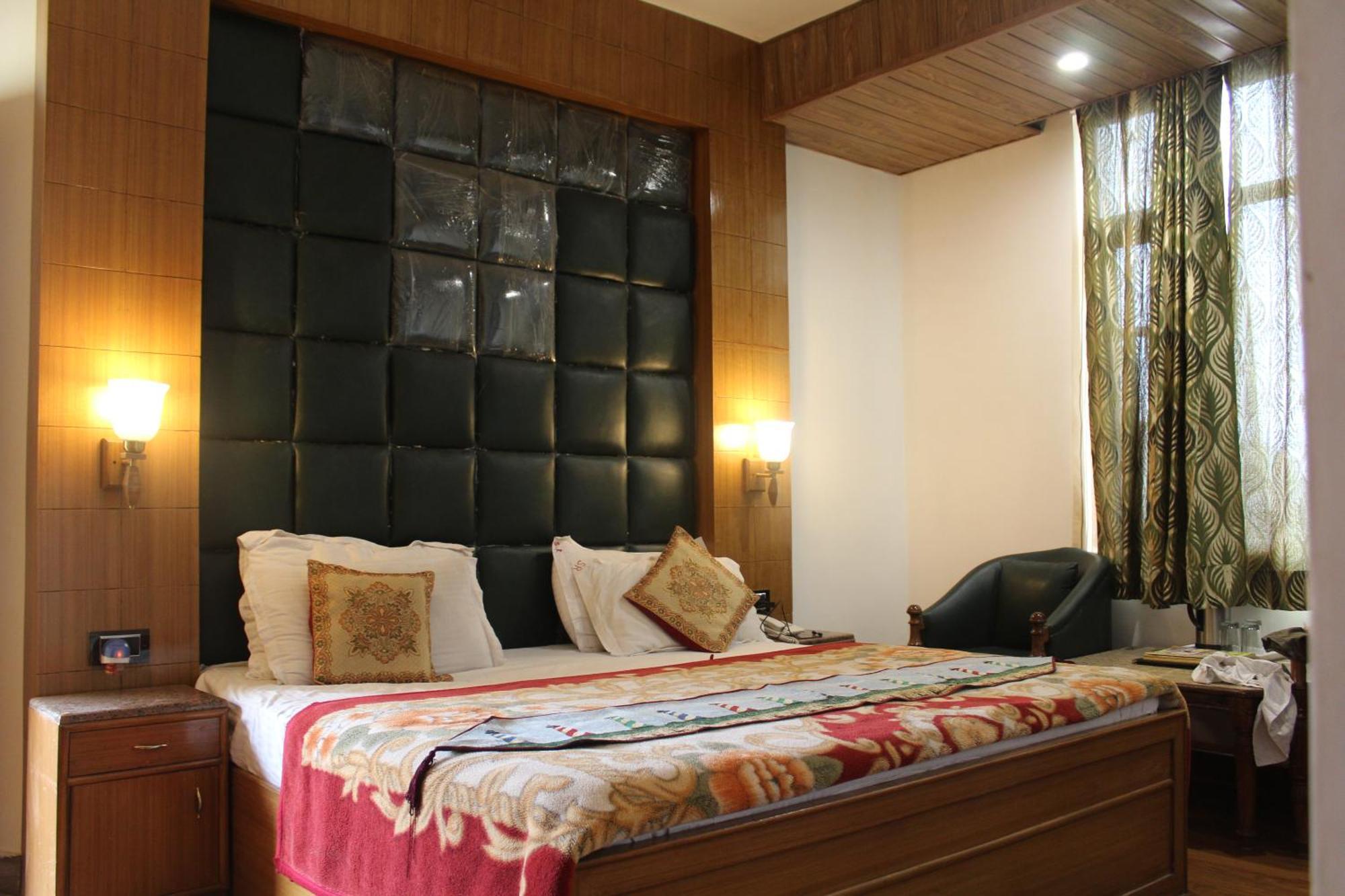 Sagrika Resort Dalhousie Exteriör bild
