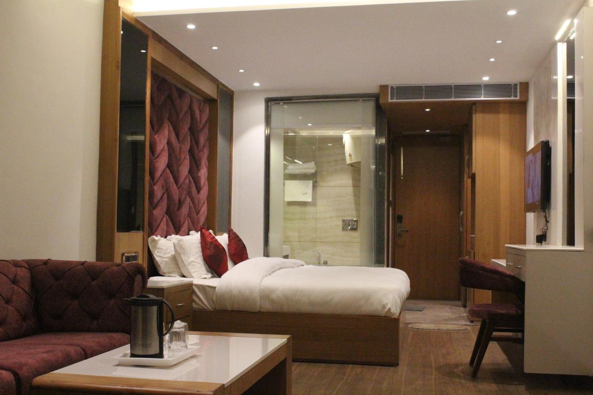 Sagrika Resort Dalhousie Exteriör bild