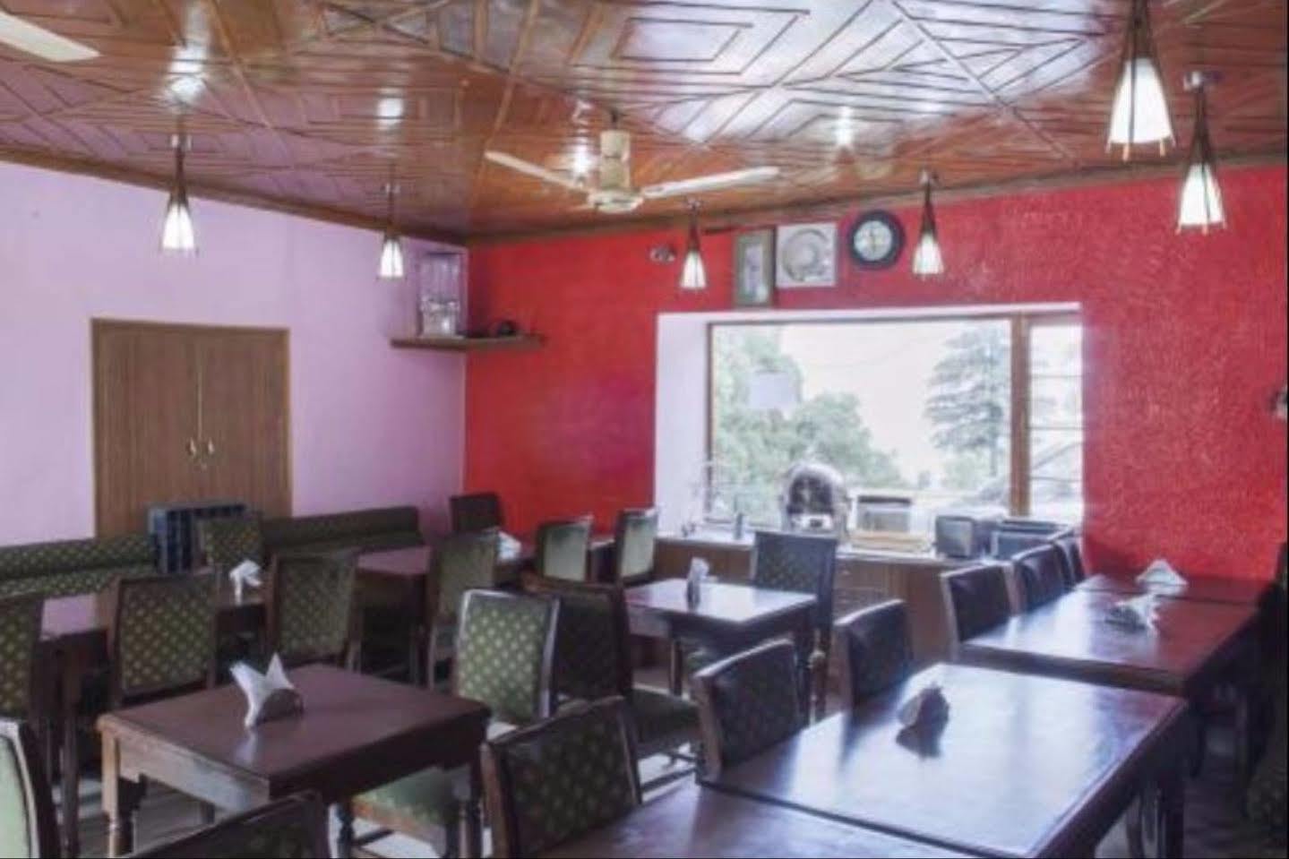 Sagrika Resort Dalhousie Exteriör bild